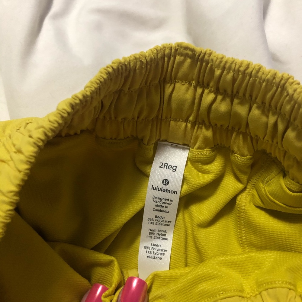 lululemon yellow shorts